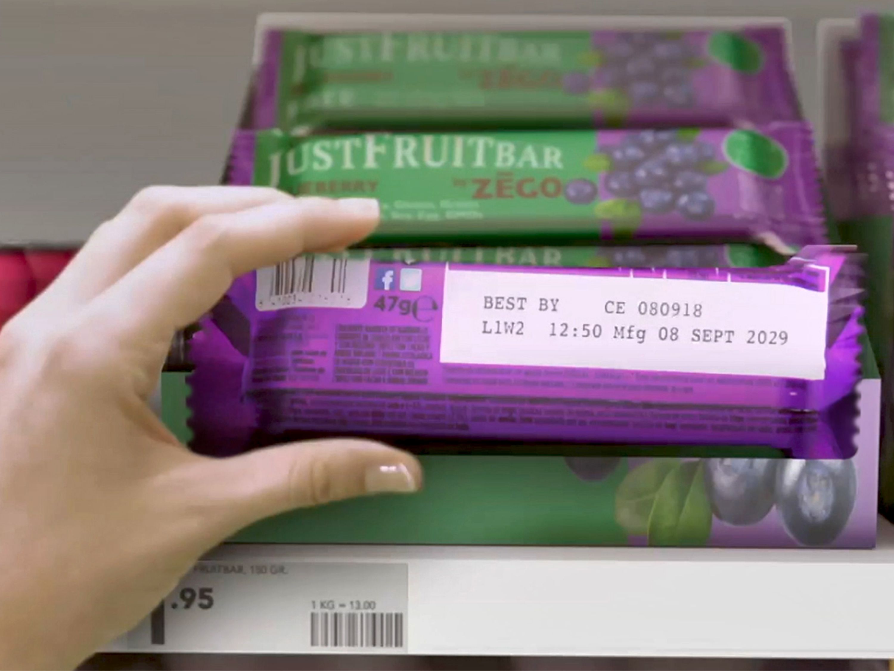 loteado y fecha de fabricación en envase alimentario snack_coding_on_plastic_food_packaging