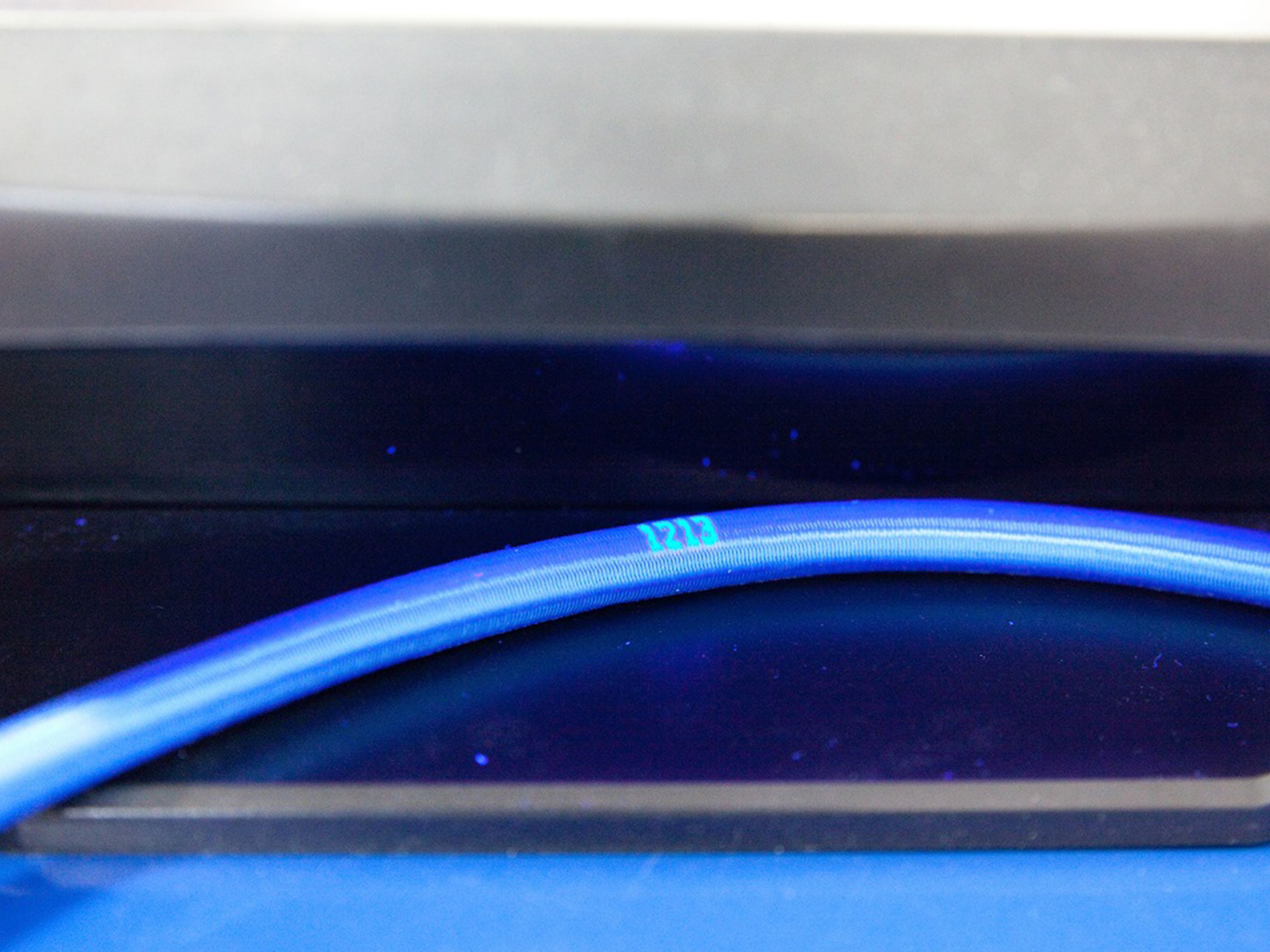 marcaje con tinta de seguridad en goma elastica_Standard_coding_on_elastic_rope_5